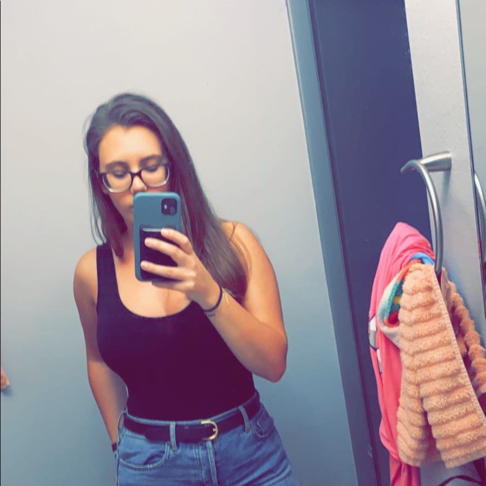 Meet your Posher, Megan